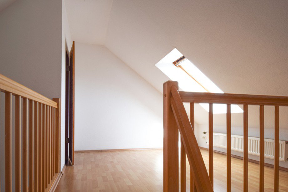 Schlafzimmer mit Wandschrank Dachgeschosswohnung Erfurt