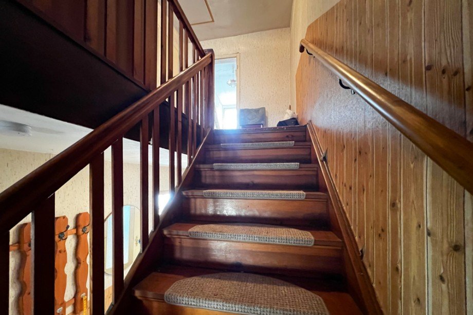 Holztreppe Einfamilienhaus Drei Gleichen / M�hlberg