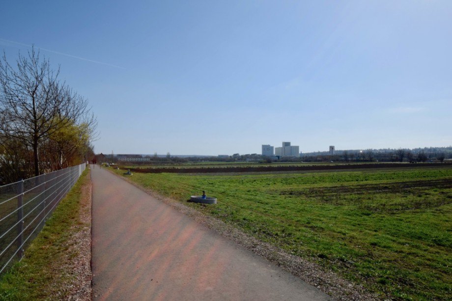 Perfekte Laufstrecke gleich hinter der Haus Erdgeschosswohnung Erfurt