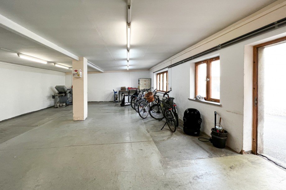 Gro�e Halle_ Werkstatt Erfurt