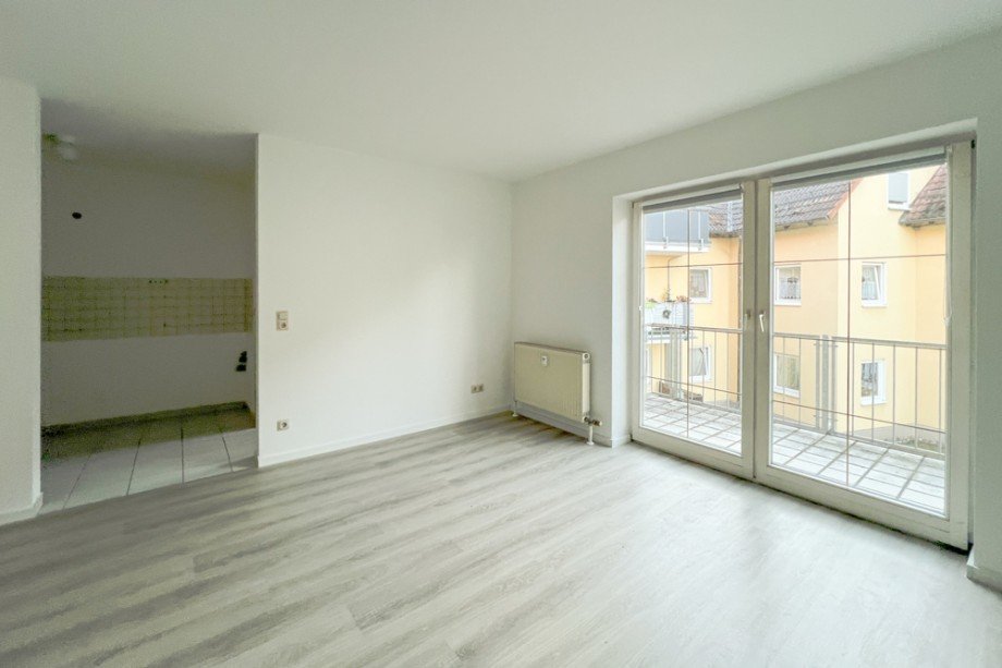 Wohnbereich mit gro�em Balkon Etagenwohnung Herbsleben