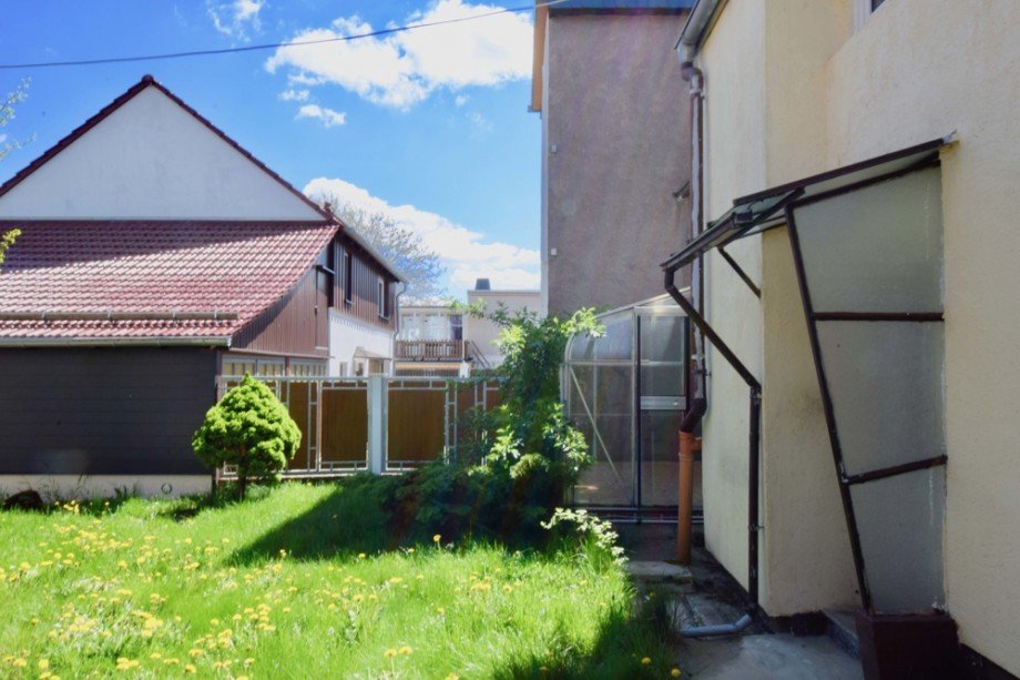 Hauseingang im Garten Doppelhaush�lfte Gr�fenhain/ Ohrdruf