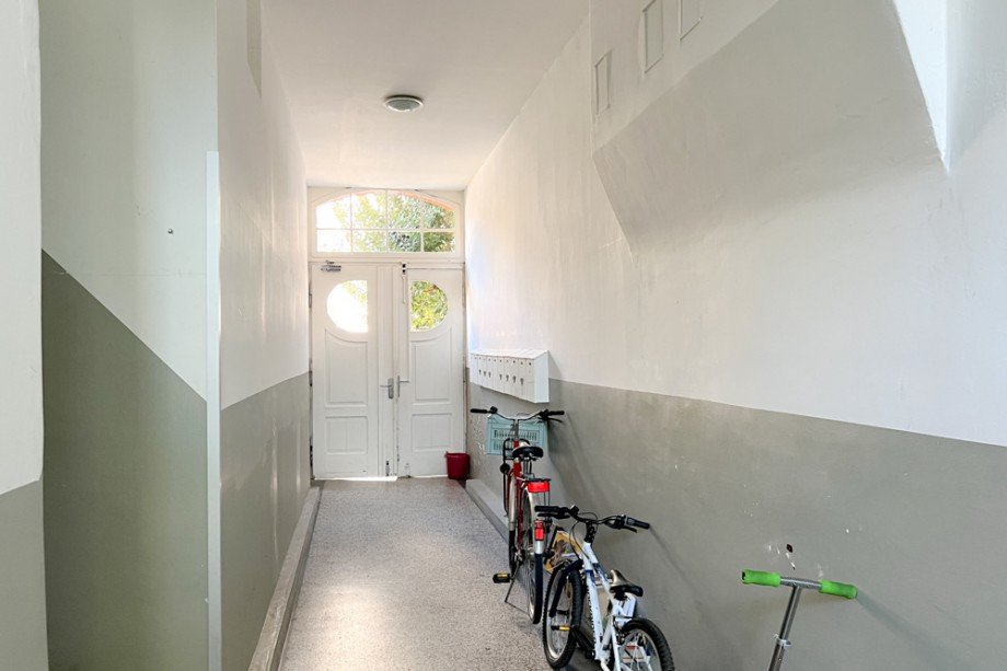 Eingang mit Altbaucharme Maisonettewohnung Erfurt