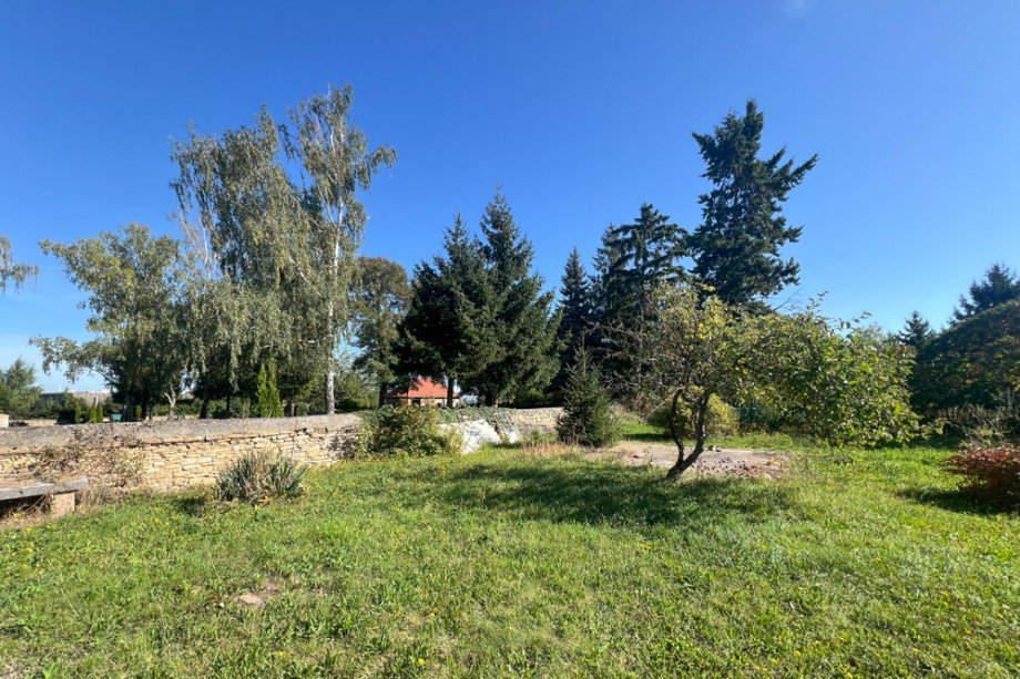 Gro�er Pachtgarten Einfamilienhaus Am Ettersberg / Berlstedt