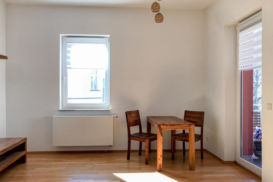 Wohnzimmer mit Balkon Etagenwohnung Erfurt
