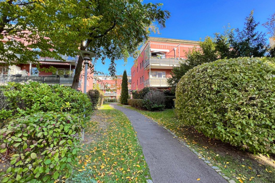 Fu�weg zum Haus von der Arnst�dter Stra�e Erdgeschosswohnung Erfurt