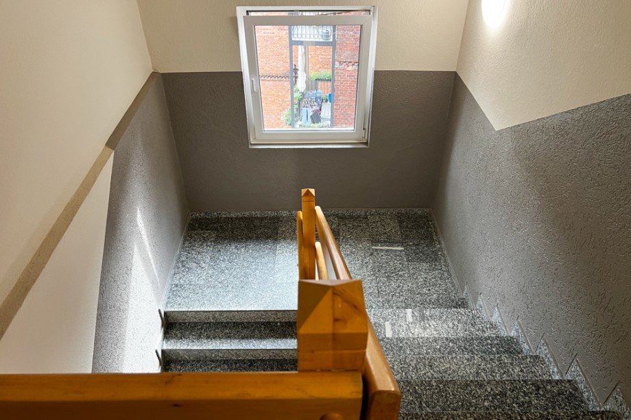 Treppenhaus Dachgeschosswohnung Erfurt / L�bervorstadt