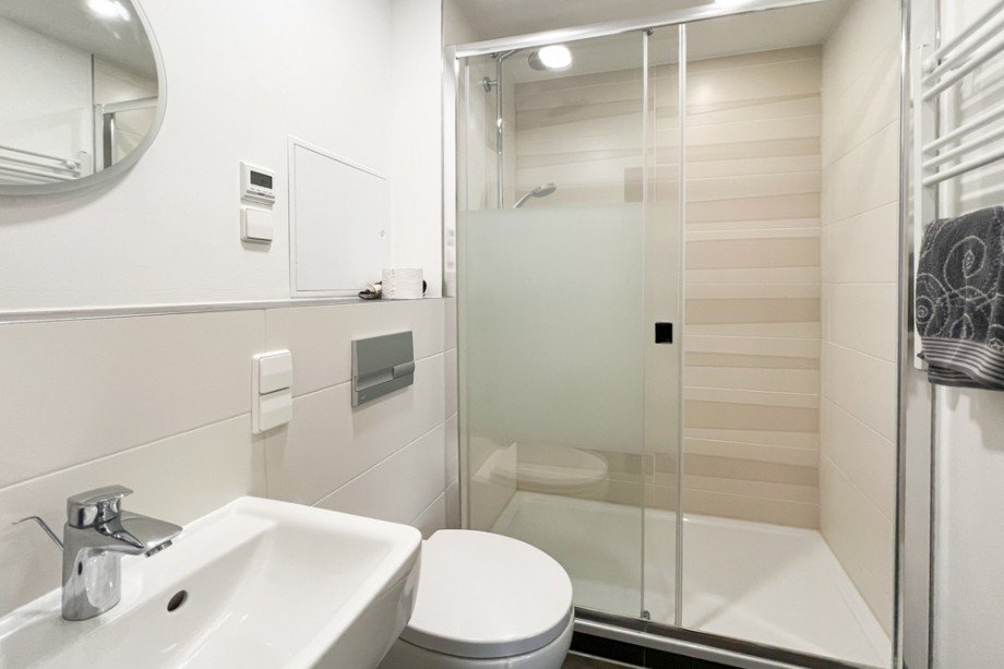 Innenliegendes Bad mit XXL- Dusche Erdgeschosswohnung Erfurt / Melchendorf