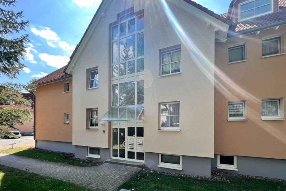 Eingangsbereich im Sonnenschein Erdgeschosswohnung Weimar / Legefeld