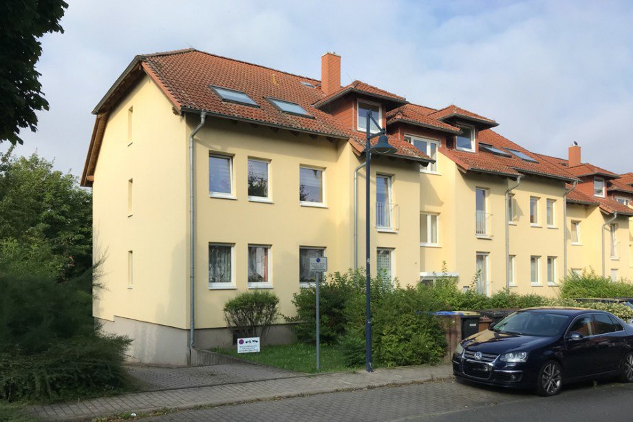 Garagenzufahrt am Nachbarhaus Etagenwohnung Erfurt / Niedernissa