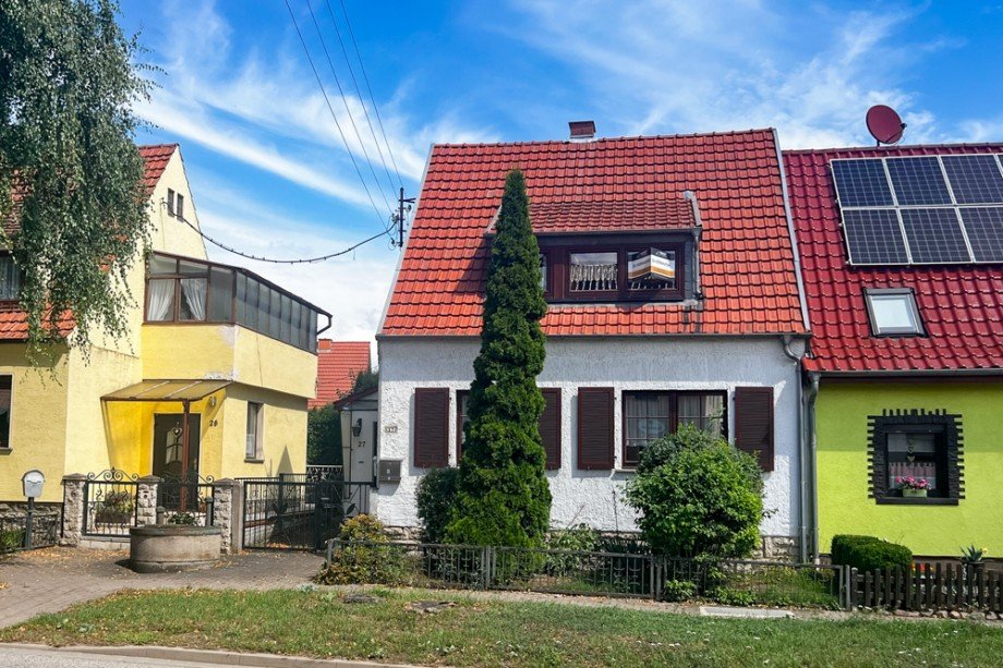 Kleines Einfamilienhaus in Gro�engottern Doppelhaush�lfte Unstrut- Hainich /Gro�engottern