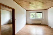 Schlafzimmer Zweiraumwohnung mit Balkon im 1.OG im beliebten Erfurt M�bisburg
