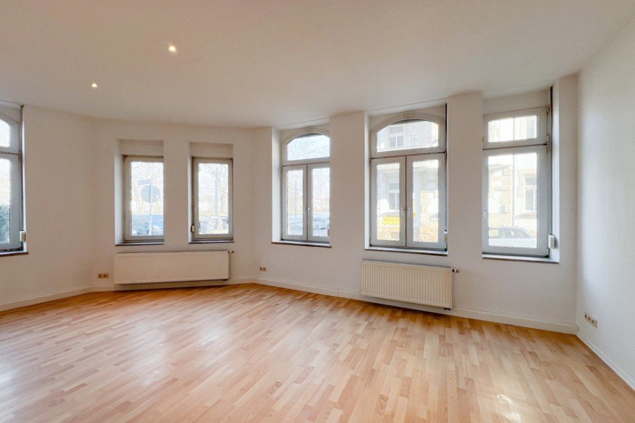 Helles modernisiertes Wohnzimmer Erdgeschosswohnung Erfurt / L�bervorstadt