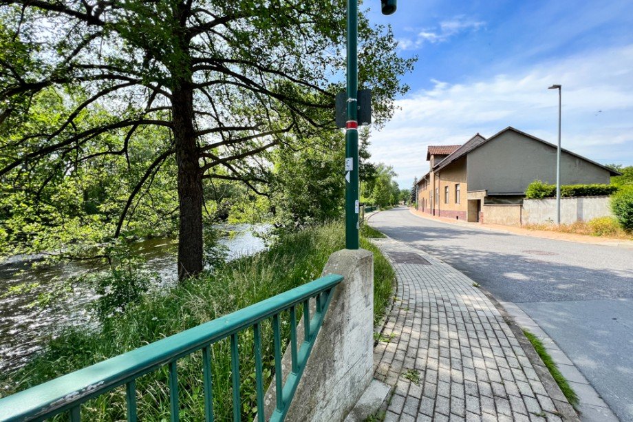 Leben und Arbeiten direkt an der Saale Haus Saalfeld/Saale / Remsch�tz