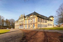 Schloss Molsdorf mit Schlosspark Sch�n geschnittenes Baugrundst�ck in Erfurt Molsdorf