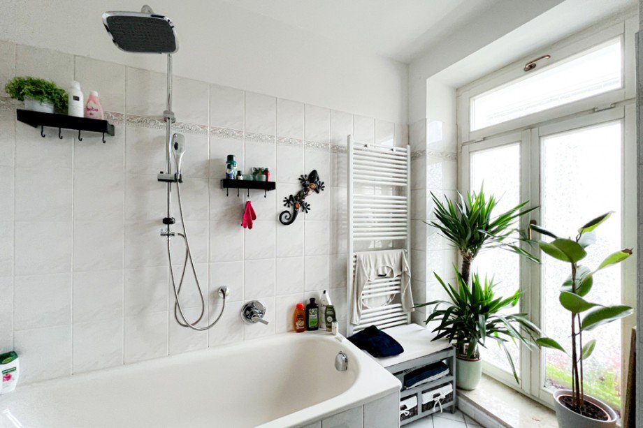 Badezimmer mit Badewanne Etagenwohnung Erfurt