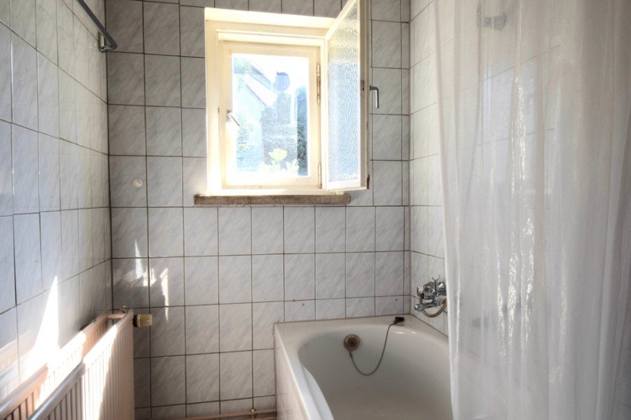 Tageslichtbad mit Wanne Einfamilienhaus Erfurt