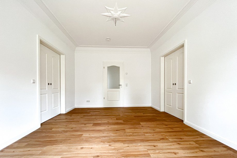 Traumzimmer mit Schiebet�ren Erdgeschosswohnung Arnstadt