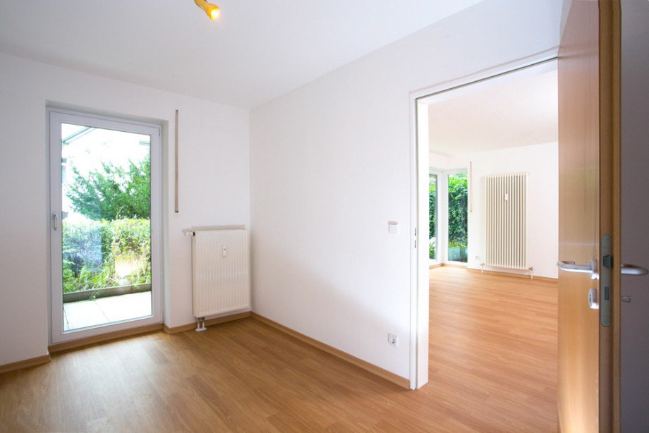 Schlafzimmer auch mit Terrassent�r Erdgeschosswohnung Erfurt