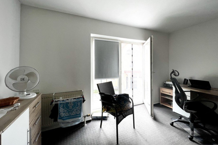 Blick aus dem Wohn- und Schlafzimmer Etagenwohnung Herbsleben